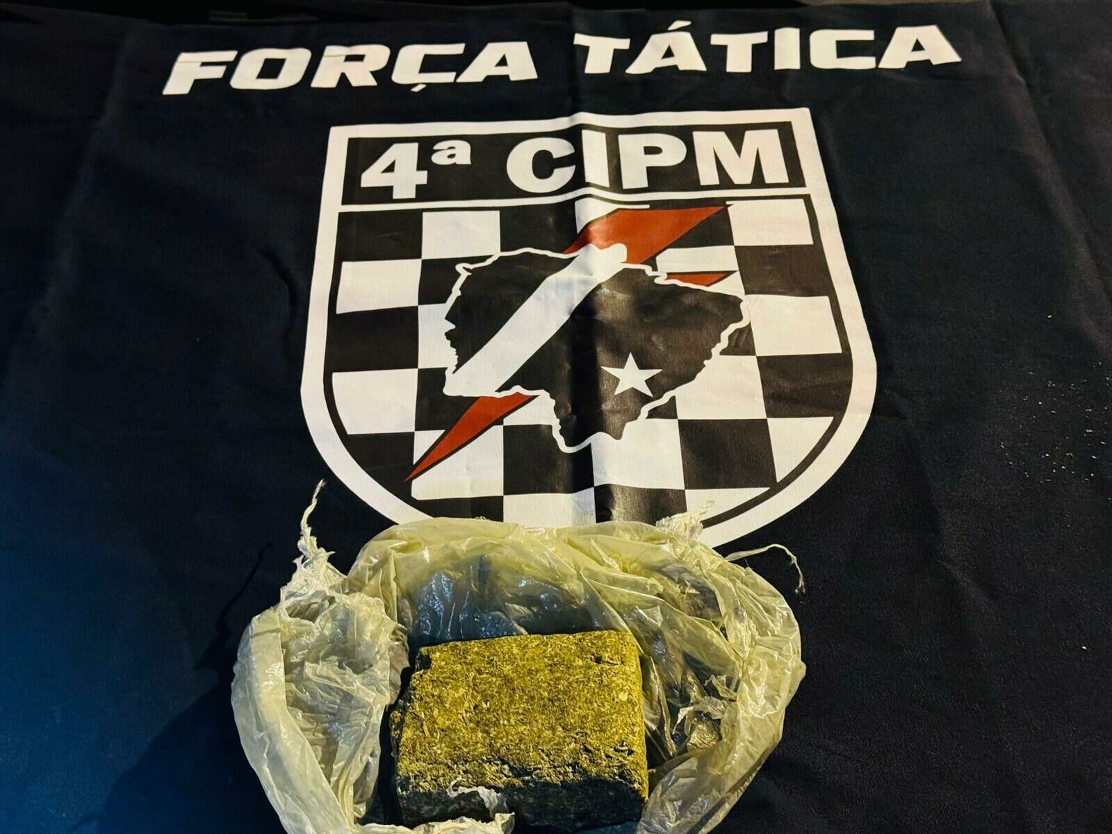 Imagem de compartilhamento para o artigo Homem que já tinha passagens pela polícia é preso com maconha em Chapadão do Sul da MS Todo dia